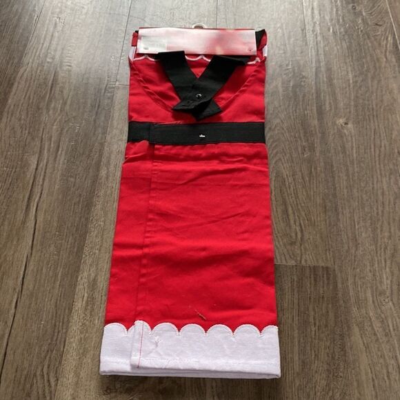 NEW. Children’s Christmas Santa Apron (21” x 23”) - Picture 2 of 6